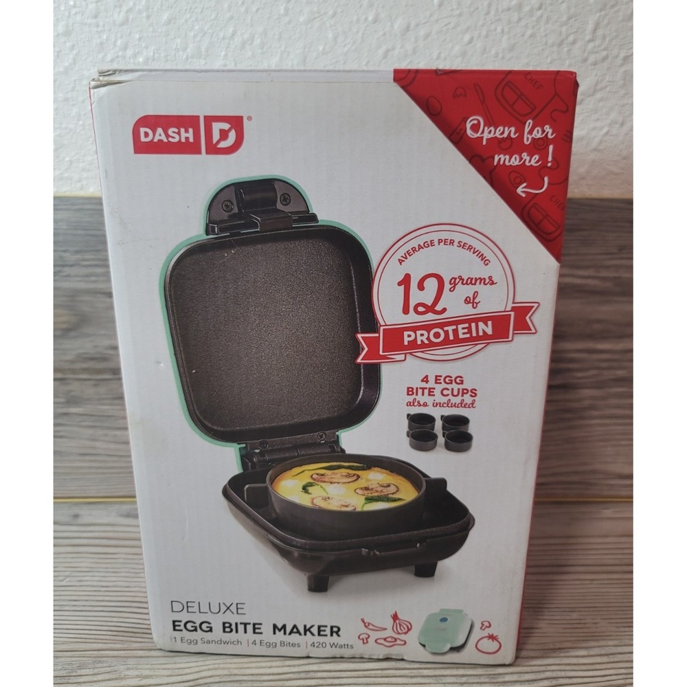 Dash Deluxe Egg Bite Maker Mint Green Makes 4 Eggs BPA Free New In Box